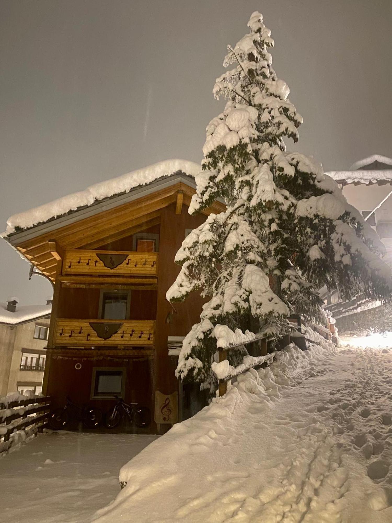 Maison De La Musique Cogne Esterno foto
